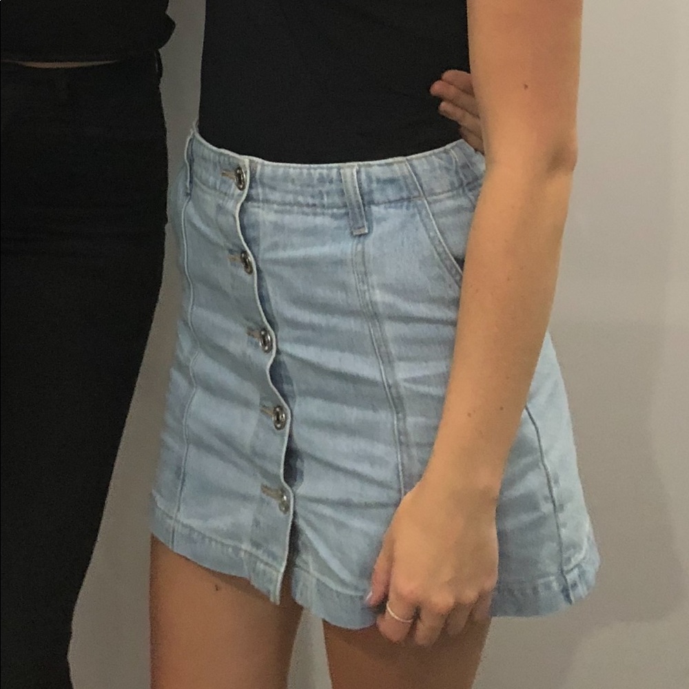 Button front high waisted skirt